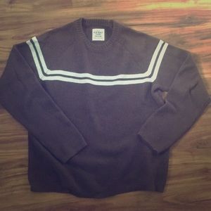 Men’s brown sweater